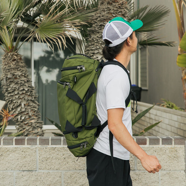 Person carrying an Aeronaut 45 as a backpack.